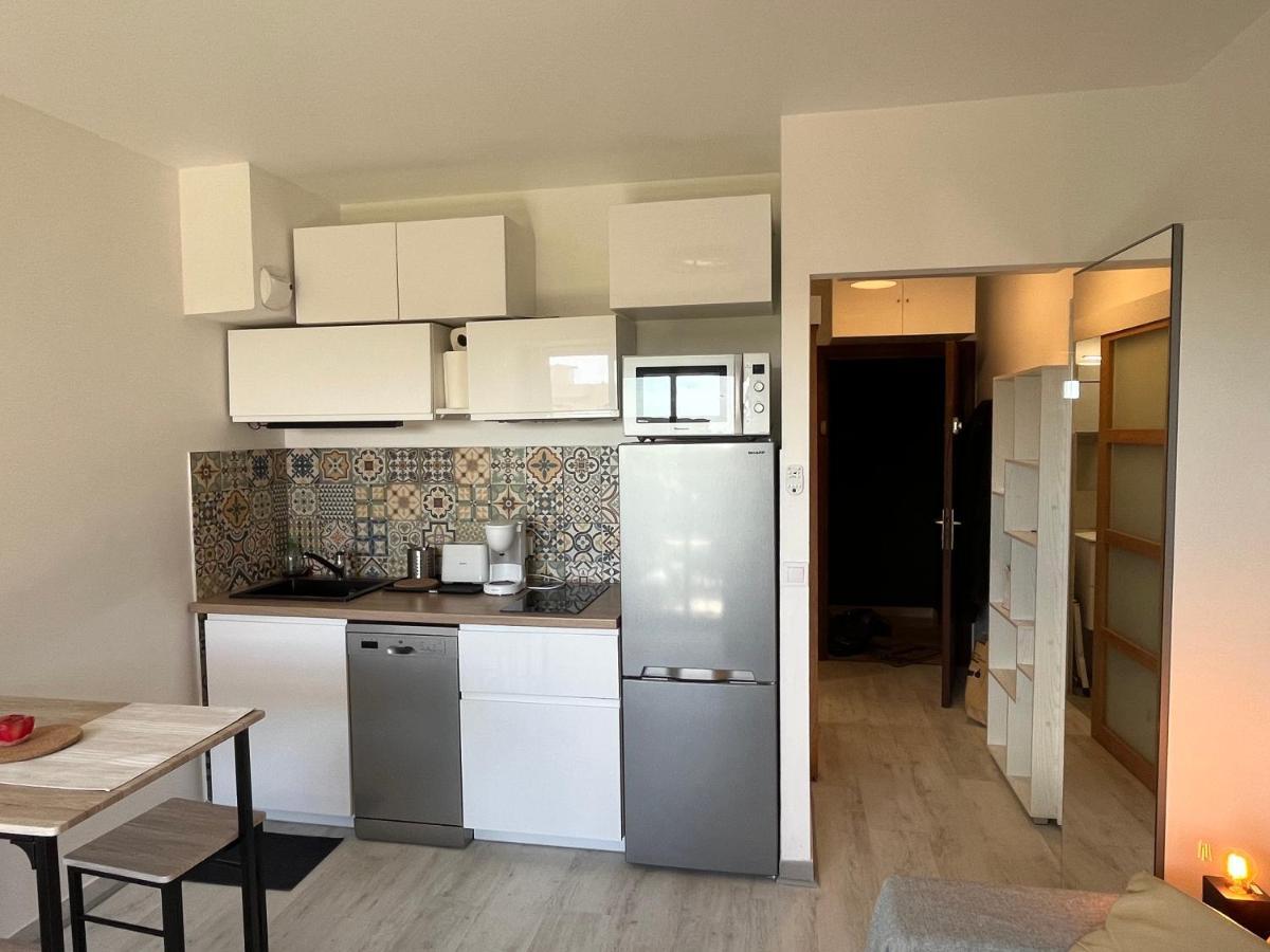 Charmant Studio Avec Terrasse Et Parking A Ванс Екстер'єр фото
