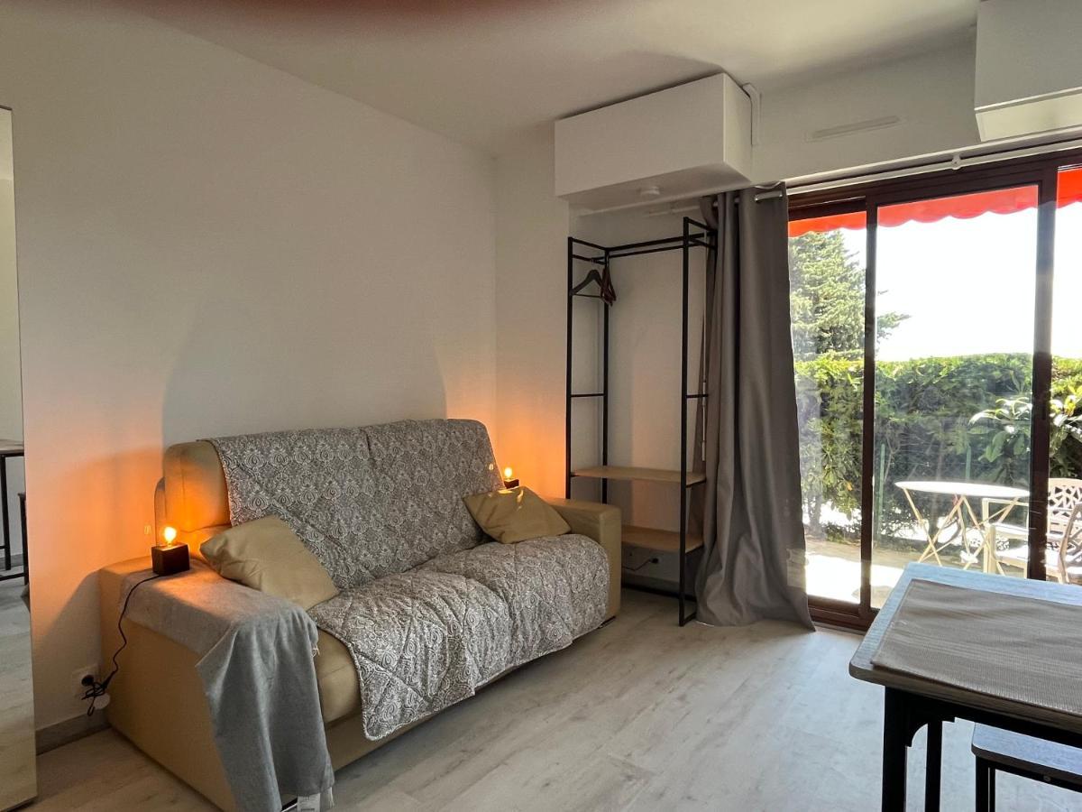 Charmant Studio Avec Terrasse Et Parking A Ванс Екстер'єр фото
